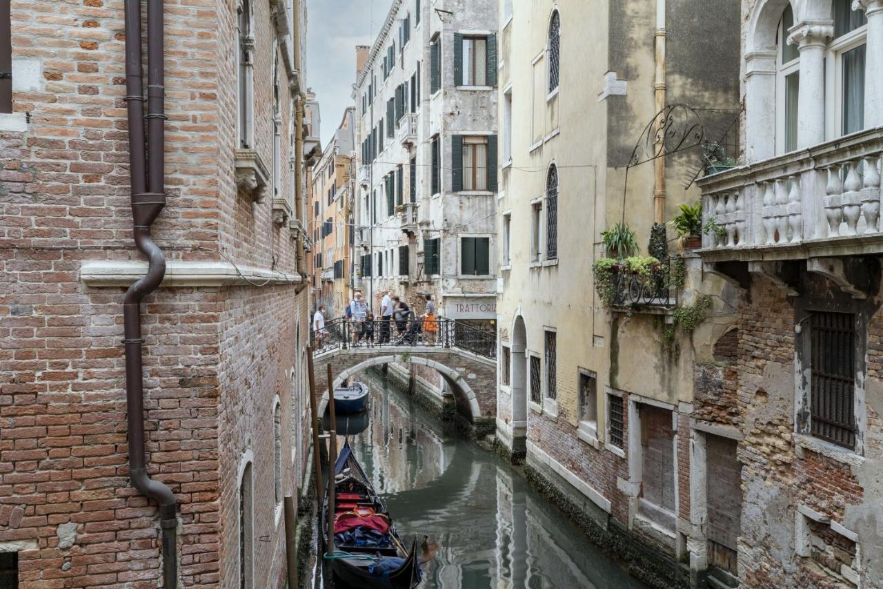 Gondola Luxury - Campo Santi Filippo E Giacomo By Wonderful Italy Benátky Exteriér fotografie
